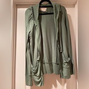Envy’s Tree green extra large zip up sweatshirt.